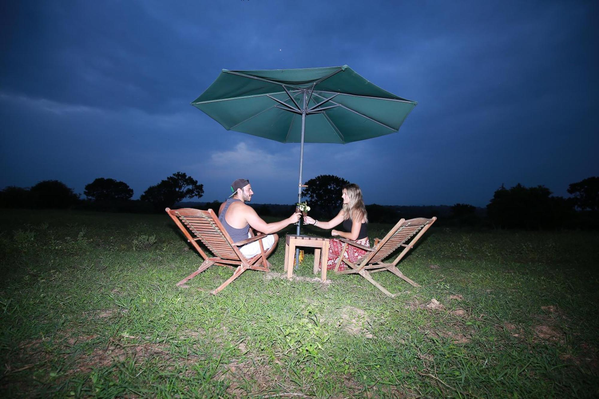 The Campers Lodge Yala Bagian luar foto